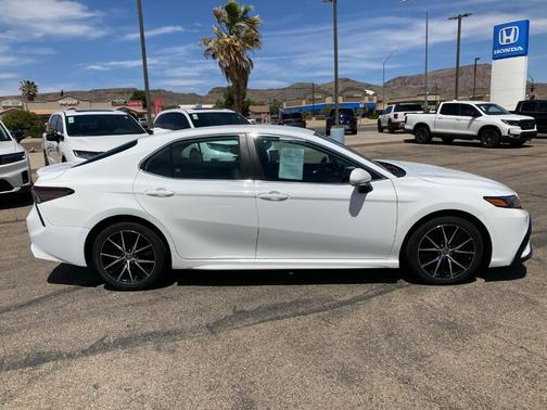 2023 Toyota Camry SE Nightshade