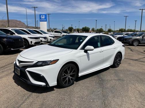 2023 Toyota Camry SE Nightshade