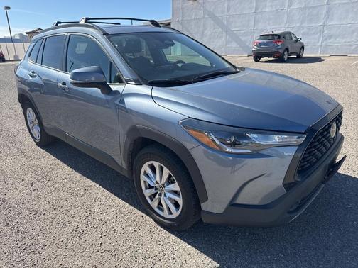 2023 Toyota Corolla Cross LE