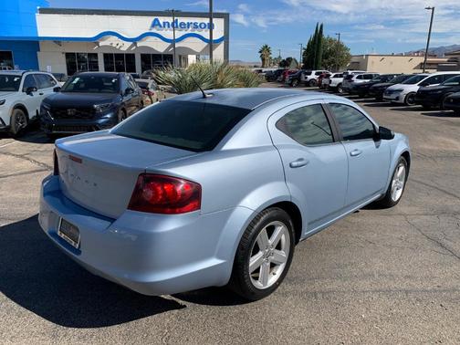 2013 Dodge Avenger SE