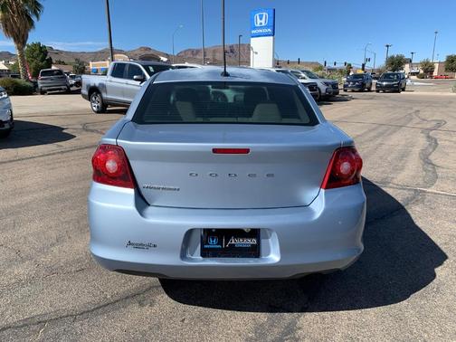 2013 Dodge Avenger SE