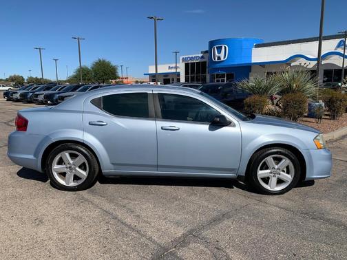 2013 Dodge Avenger SE