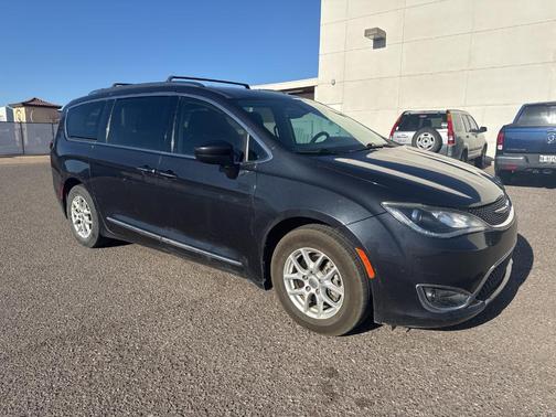 2020 Chrysler Pacifica Touring-L
