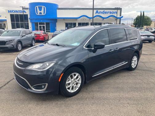2020 Chrysler Pacifica Touring-L