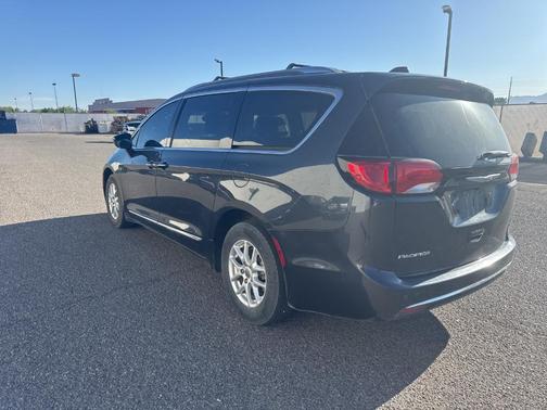 2020 Chrysler Pacifica Touring-L