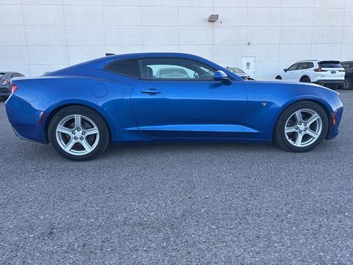 Hyper Blue Metallic 2016 Chevrolet Camaro 1LT