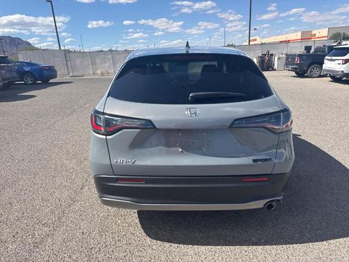 Urban Gray Pearl 2024 Honda HR-V Sport
