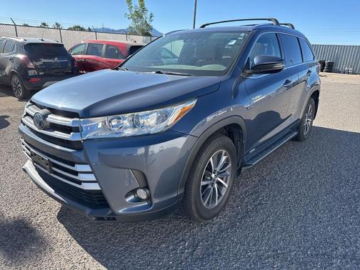 Predawn Gray Mica 2018 Toyota Highlander Hybrid XLE