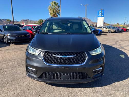2021 Chrysler Pacifica Hybrid Touring L