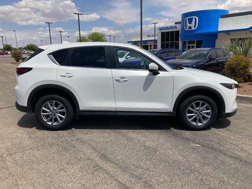 2023 Mazda CX-5 2.5 S Preferred Package