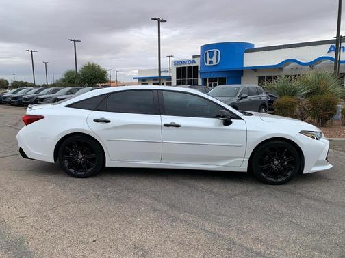2021 Toyota Avalon XSE