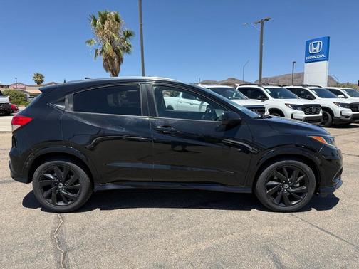 Crystal Black Pearl 2022 Honda HR-V Sport