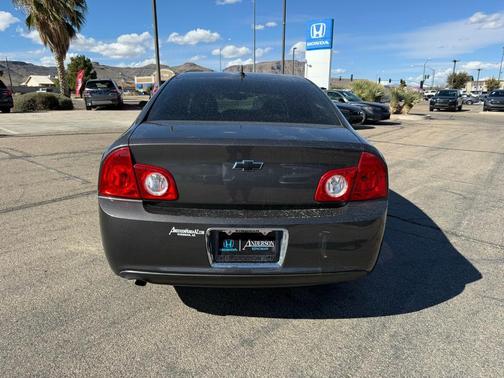 2011 Chevrolet Malibu 1LT