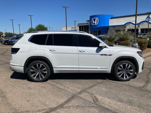 2023 Volkswagen Atlas 3.6L SEL Premium R-Line