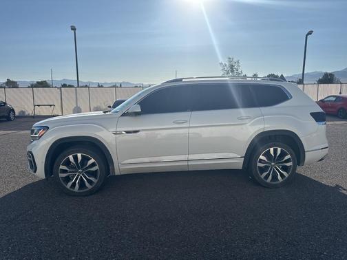 2023 Volkswagen Atlas 3.6L SEL Premium R-Line
