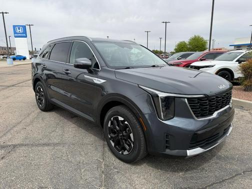 2024 Kia Sorento S