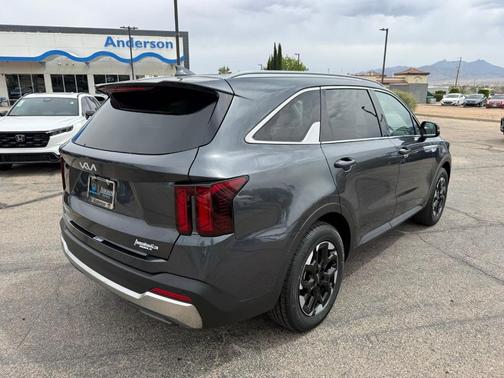 2024 Kia Sorento S