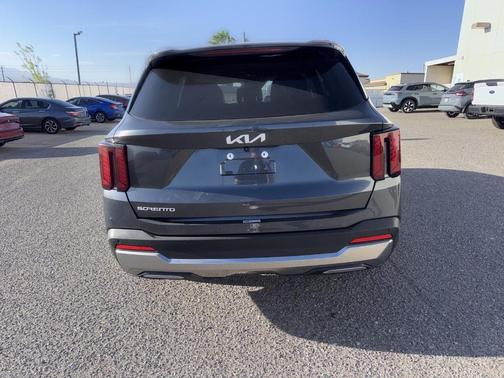 2024 Kia Sorento S