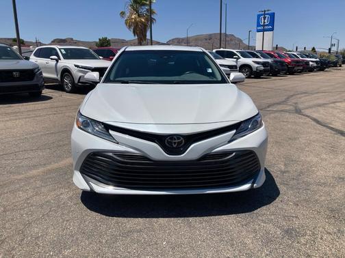 2018 Toyota Camry XLE