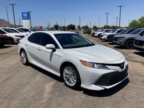 2018 Toyota Camry XLE
