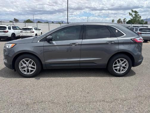Gray Metallic 2021 Ford Edge SEL