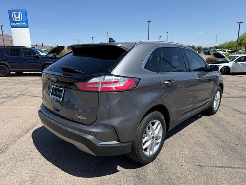 Gray Metallic 2021 Ford Edge SEL