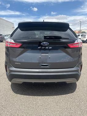 Gray Metallic 2021 Ford Edge SEL