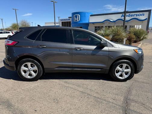 2019 Ford Edge SE
