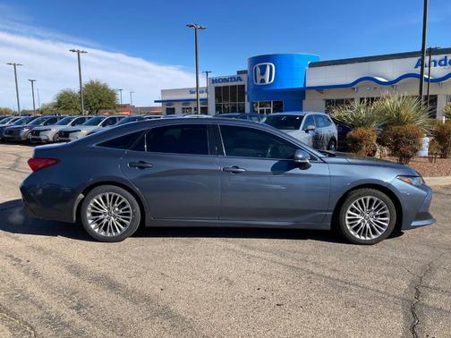 2022 Toyota Avalon Limited