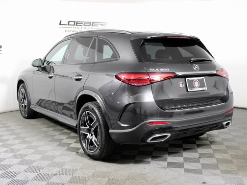 2025 Mercedes-Benz GLC 300 