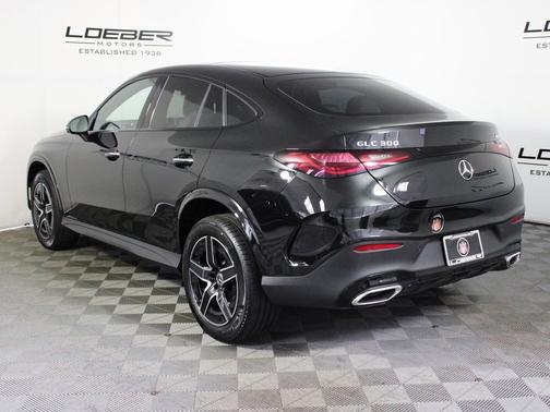 2025 Mercedes-Benz GLC 300 