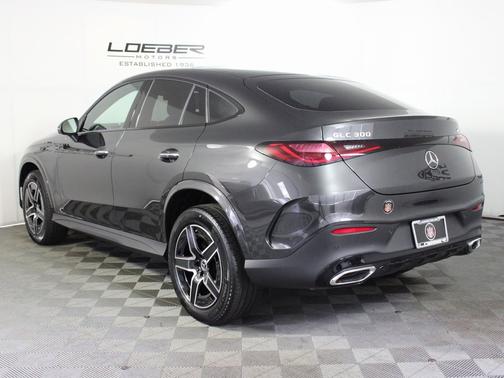 2025 Mercedes-Benz GLC 300 4MATIC