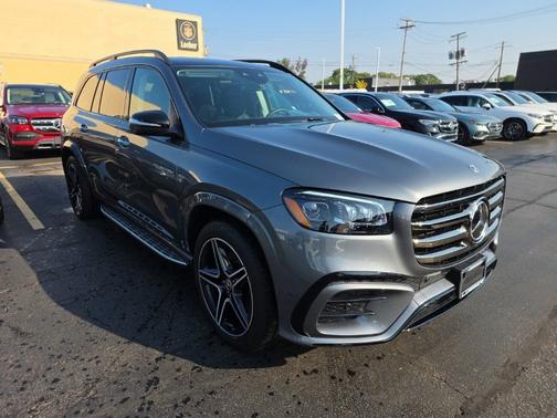2025 Mercedes-Benz GLS 450 4MATIC