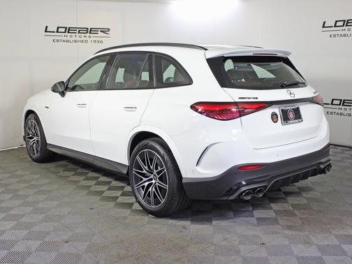 2025 Mercedes-Benz GLC 300