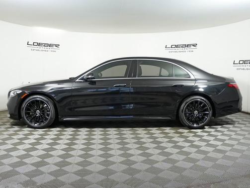 Obsidian Black Metallic 2022 Mercedes-Benz S-Class