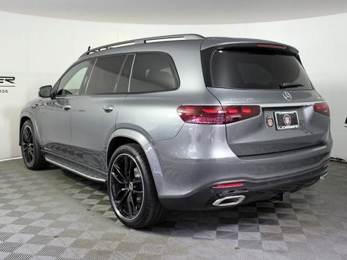 2025 Mercedes-Benz GLS 580 4MATIC