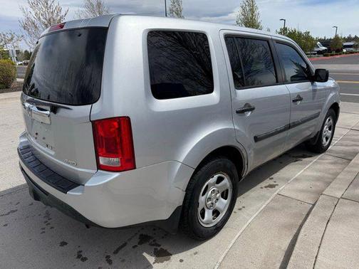 Alabaster Silver Metallic 2015 Honda Pilot LX