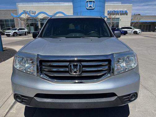 Alabaster Silver Metallic 2015 Honda Pilot LX