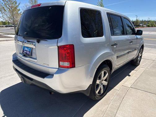 Alabaster Silver Metallic 2015 Honda Pilot LX