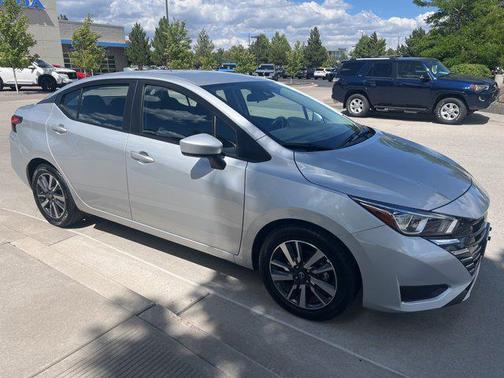 2023 Nissan Versa 1.6 SV