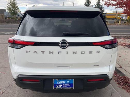 2025 Nissan Pathfinder SV 4WD