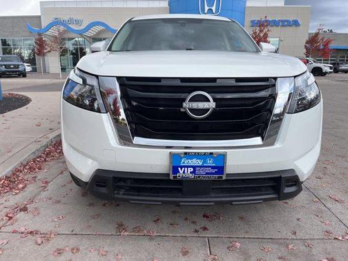 2025 Nissan Pathfinder SV 4WD