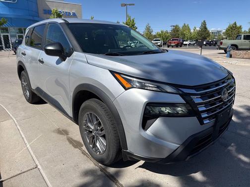 Brilliant Silver Metallic 2024 Nissan Rogue S