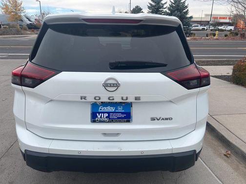 2024 Nissan Rogue SV