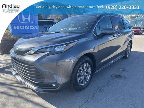 2025 Toyota Sienna XLE