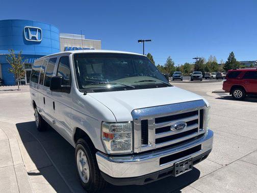 2008 Ford E350 Super Duty XL Wagon