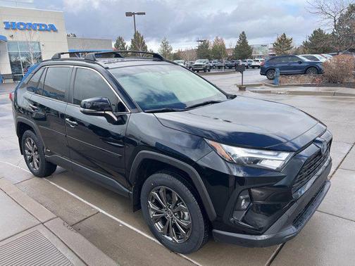2022 Toyota RAV4 Hybrid XLE Premium