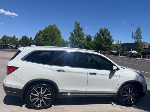 2021 Honda Pilot Touring 8-Passenger