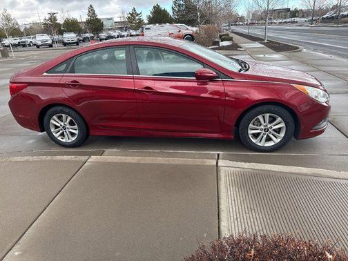 2014 Hyundai SONATA GLS