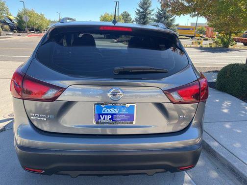 2017 Nissan Rogue Sport SL
